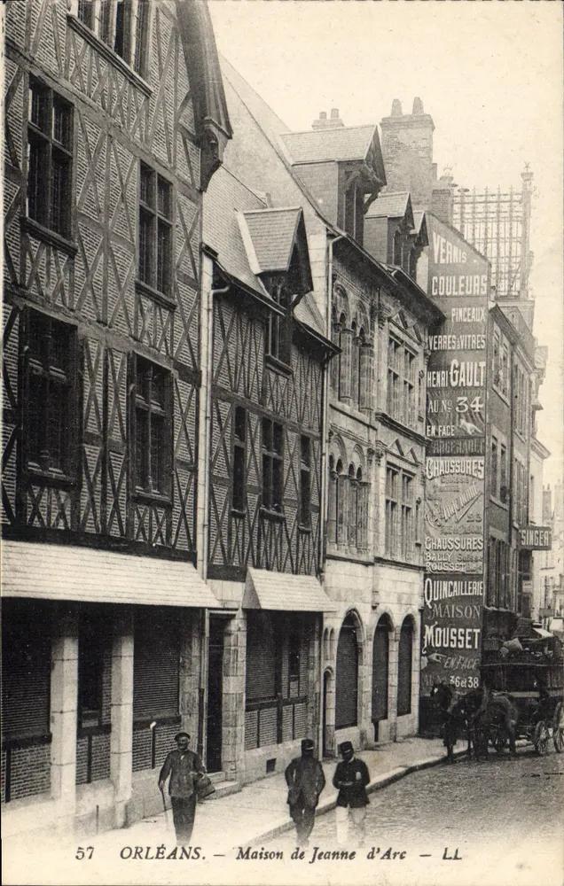 Orléans — Casa de Joana d'Arc — LL - Frente
