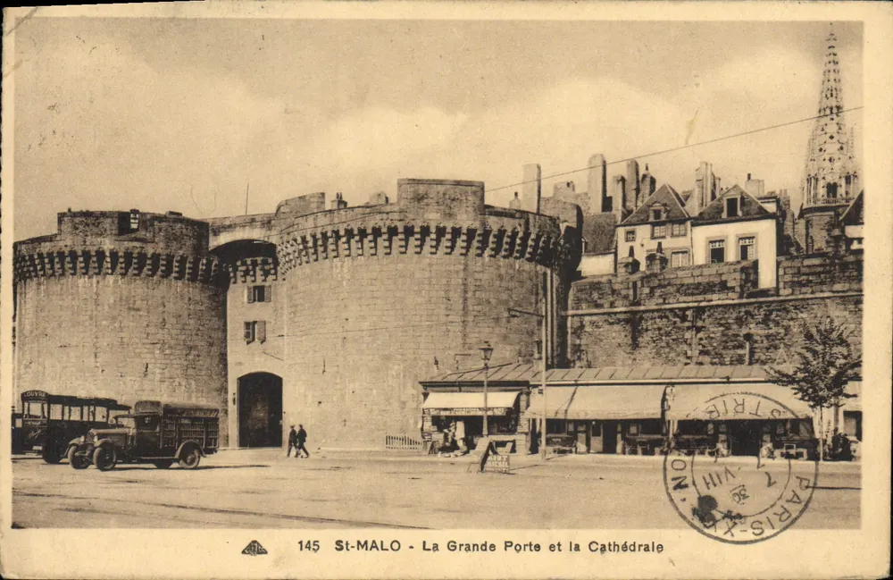 St-Malo — Die Grande Porte und die Kathedrale — Verlag LOUVRE, Nr. 145 - Vorderseite