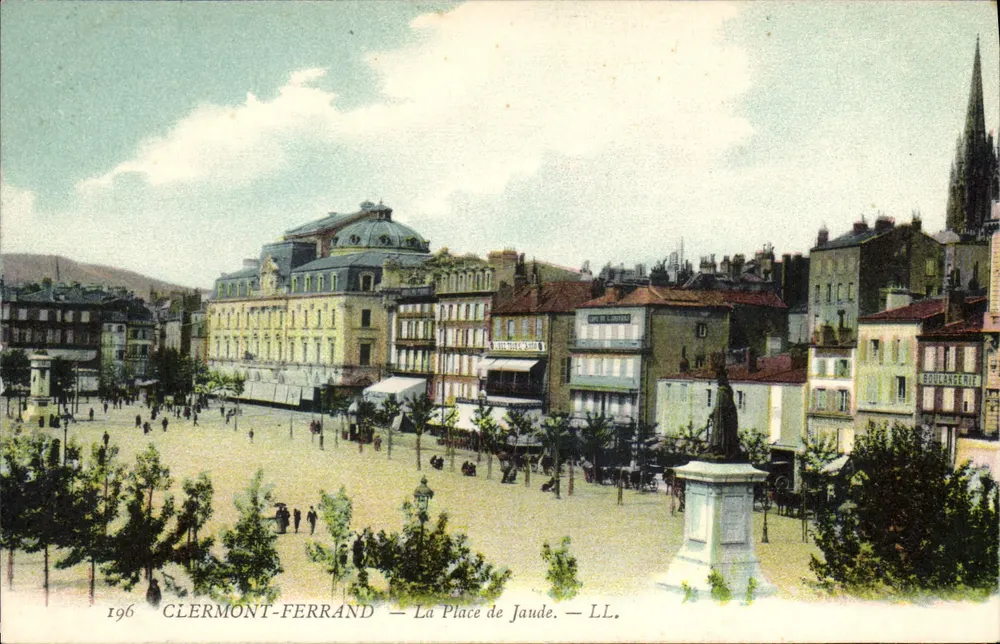 Clermont-Ferrand — Place de Jaude — LL. - Voorkant