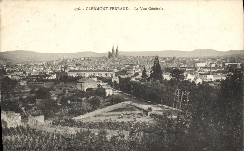 Clermont-Ferrand — A Vista Geral — Editor: P. P. de Clermont-Ferrand, n° 436 - Frente