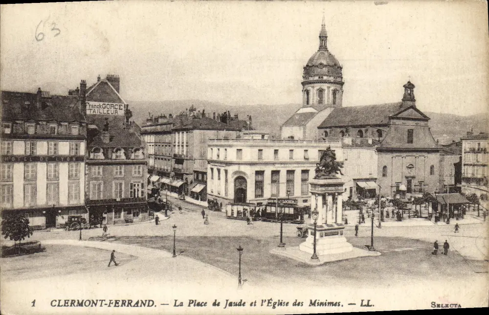 Clermont-Ferrand — Place de Jaude und die Kirche der Minimes — Selecta - Vorderseite