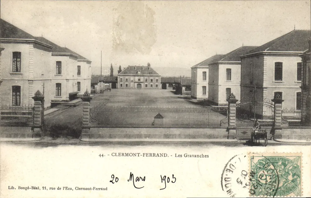 Clermont-Ferrand — Les Gravanches — Lib. Bougé-Béal, 21 rue de l’Ecu - Frente