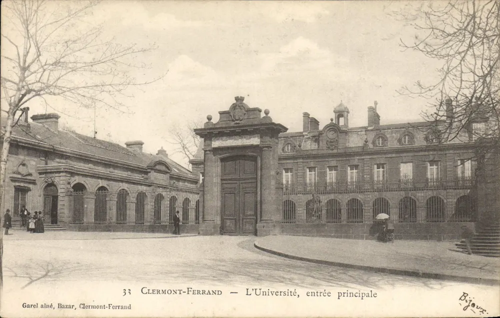Clermont-Ferrand — A Universidade, entrada principal — Garelet aîné, Bazar, Clermont-Ferrand - Frente
