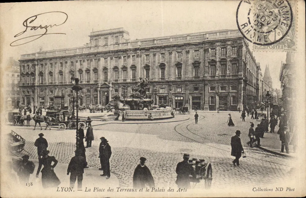 LYON — Place des Terreaux und das Palais des Arts — Collections ND Phot - Vorderseite