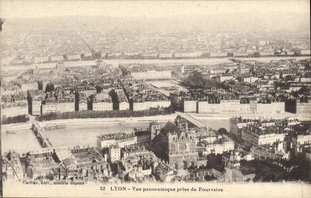 LYON - Panoramablick vom Fourvière — Carrier, Verlag, Markenrecht, n°32 - Vorderseite