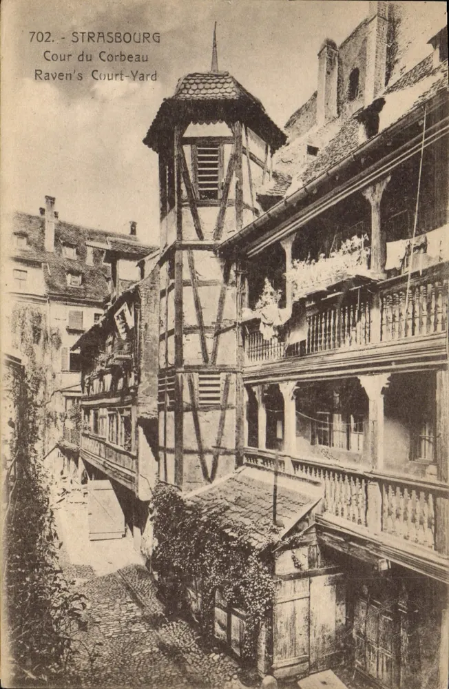 Straßburg — Cour du Corbeau (Raven's Court-Yard) — Nr. 702 - Vorderseite