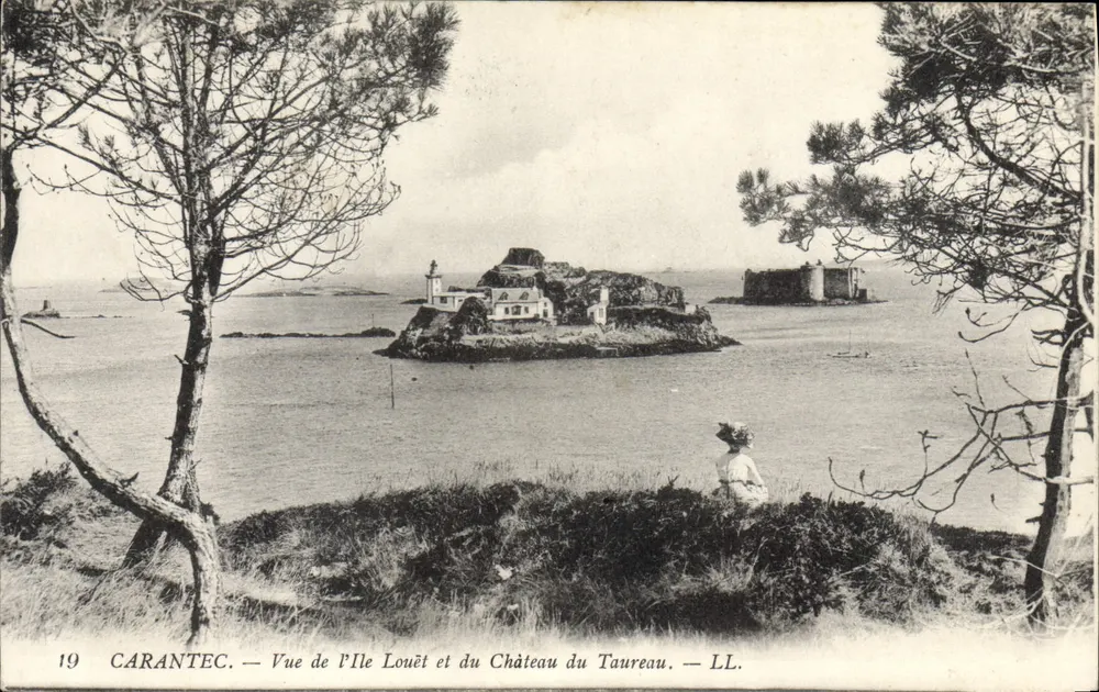 Carantec — Ansicht der Île Louët und des Château du Taureau — LL. n°19 - Vorderseite