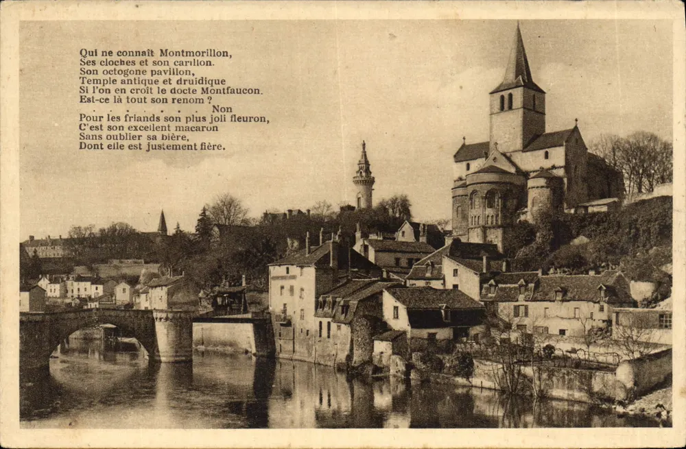 Montmorillon — Ansicht vom alten Palast — Librairie de Montmorillon - Vorderseite