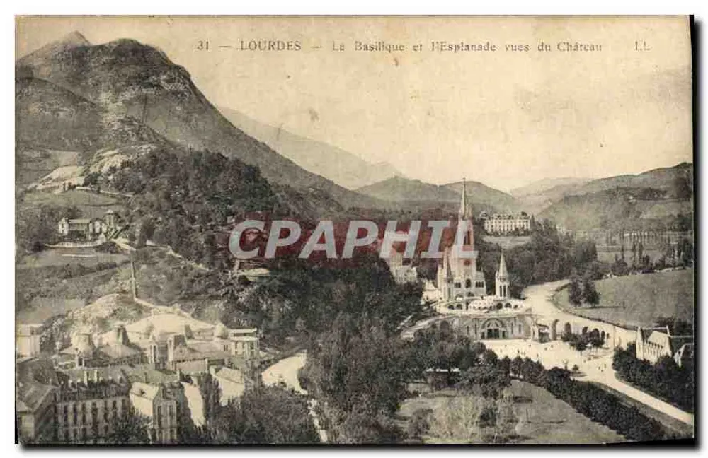 Lourdes — Die Basilika und die Esplanade vom Schloss aus gesehen — L.L. n°31 - Vorderseite
