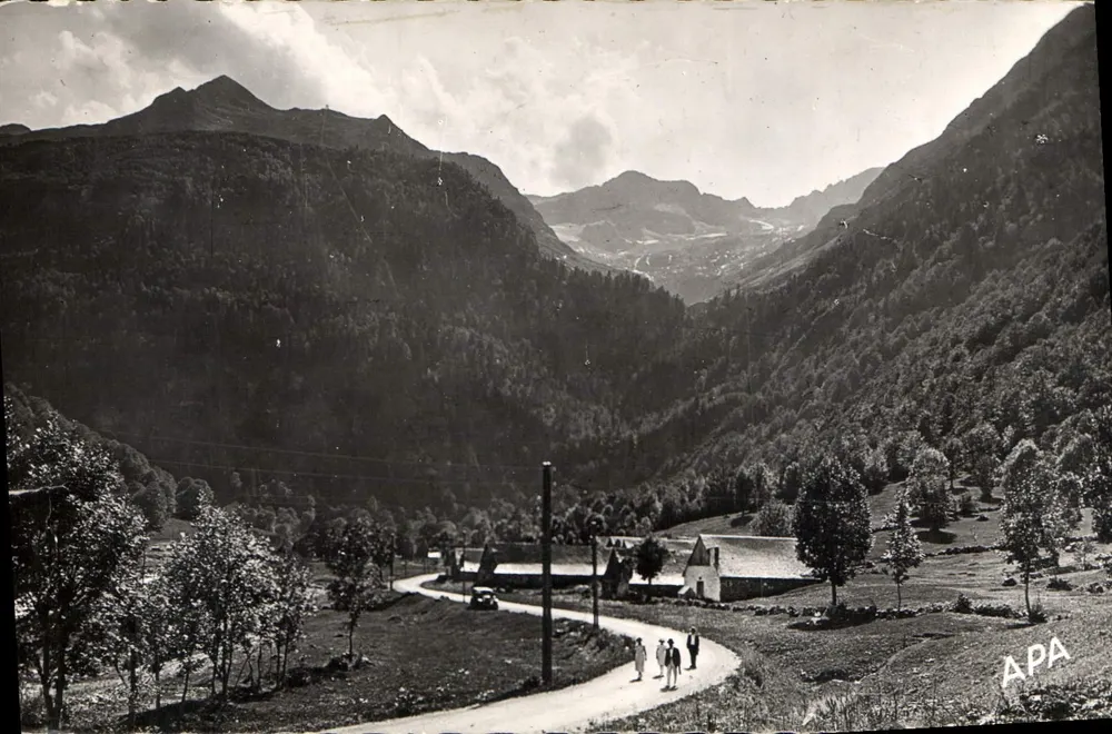 Tal und Cirque du Lys nahe Luchon — Sié des Cartes Postales APA — Nr. 384 - Vorderseite