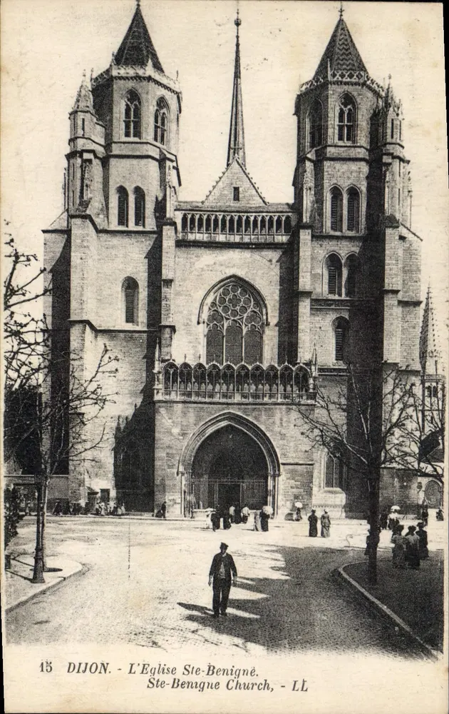 Dijon - A Igreja Ste-Bénigne — LL n°15 - Frente