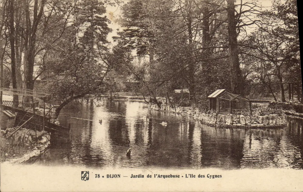 Dijon — Jardin de l'Arquebuse — L'Île des Cygnes - Vorderseite