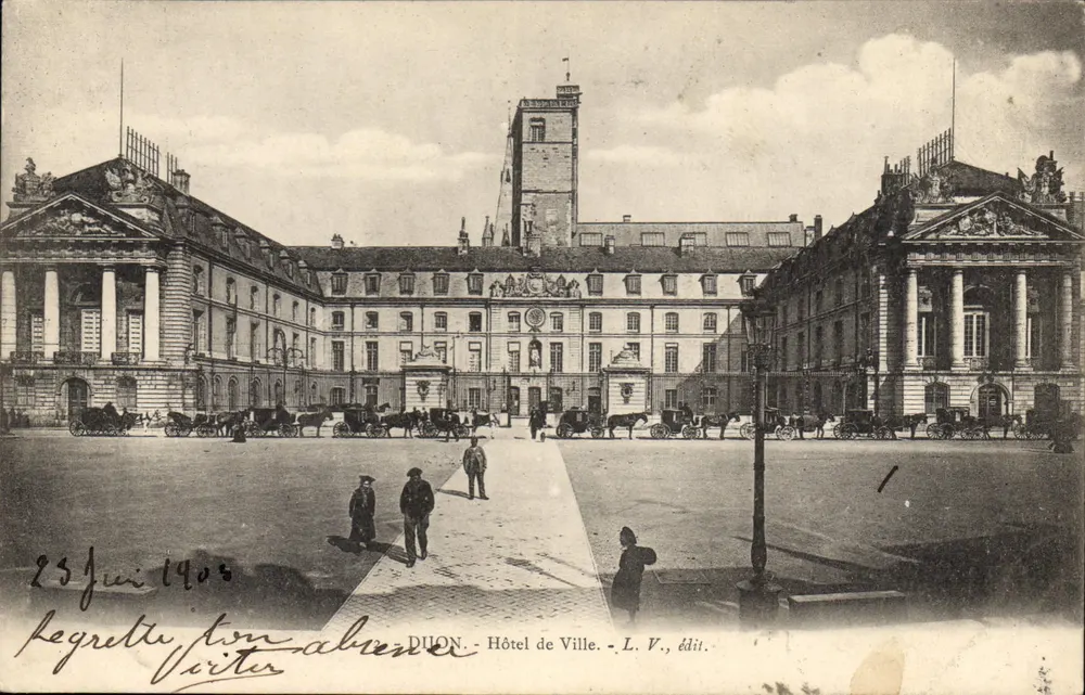 Dijon - Hôtel de Ville — widok placu — L. V., wyd. - Awers