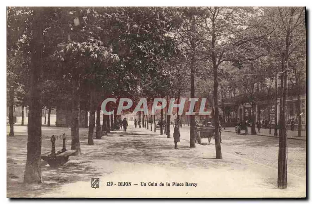 Dijon — Um Canto da Place Darcy — n°129 - Frente