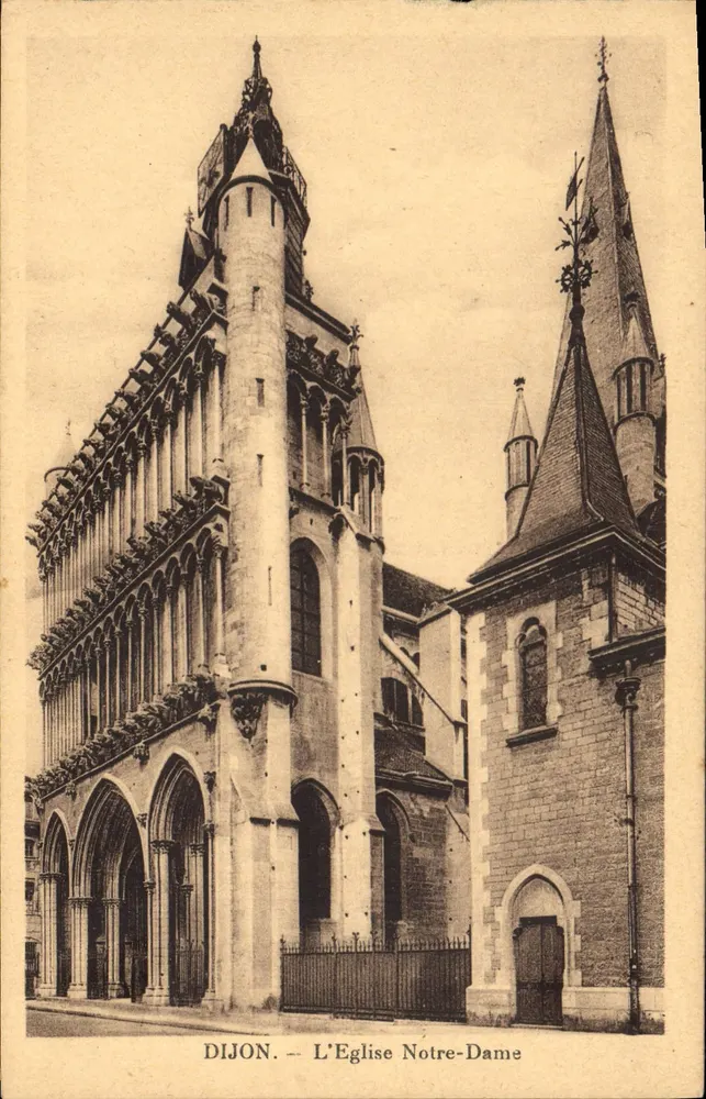 Dijon — A Igreja Nossa Senhora - Frente