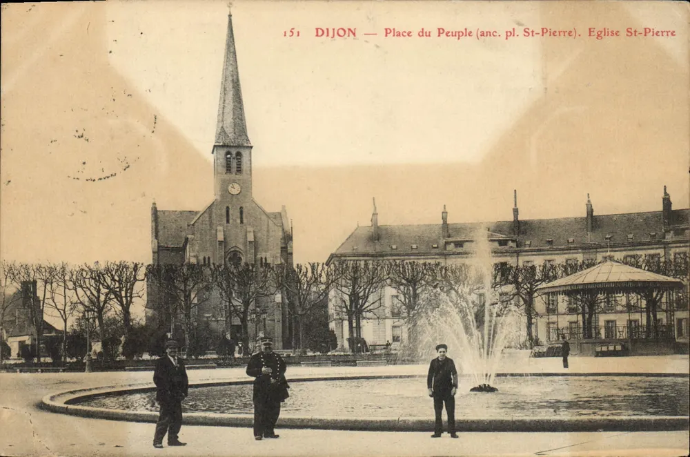 Dijon — Place du Peuple (antiga pl. St-Pierre). Igreja St-Pierre - Frente
