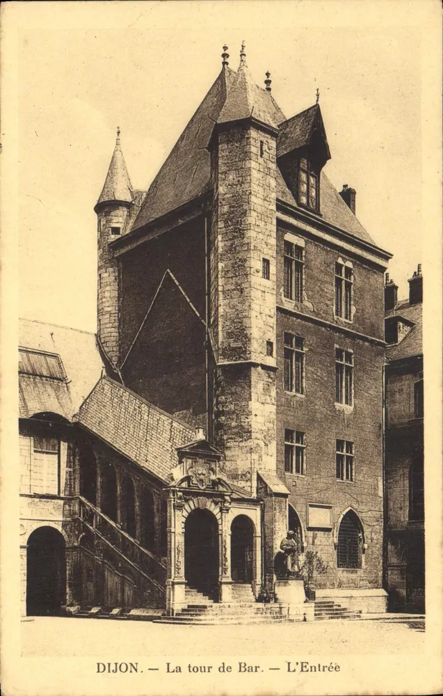 Dijon — Torre de Bar — A Entrada - Frente