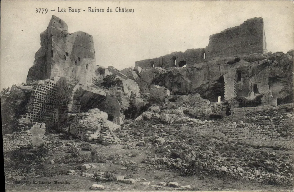 Les Baux — Ruínas do Castelo — Editor L. Lacour, Marselha — N° 3779 - Frente