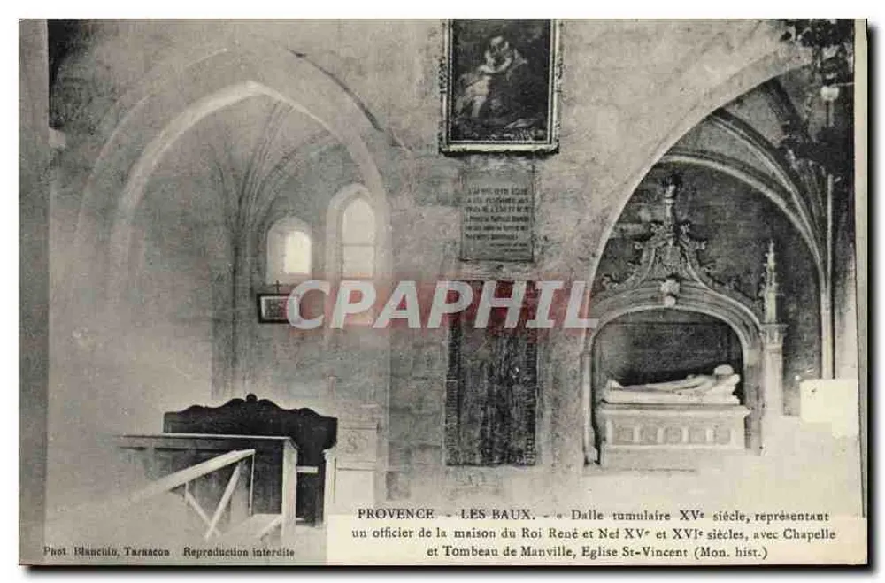 Les Baux - Lapa tumular do século XV representando um oficial da casa do Rei René e Túmulo de Manville, Igreja de São Vicente (Mon. hist.) - Frente