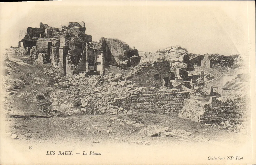 Les Baux — Le Planet — Coleções ND Phot - Frente