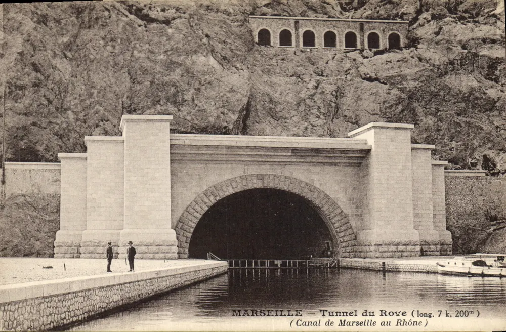 Marselha — Tunel do Rove (comp. 7 km, 200 m) — Canal de Marselha ao Ródano - Frente