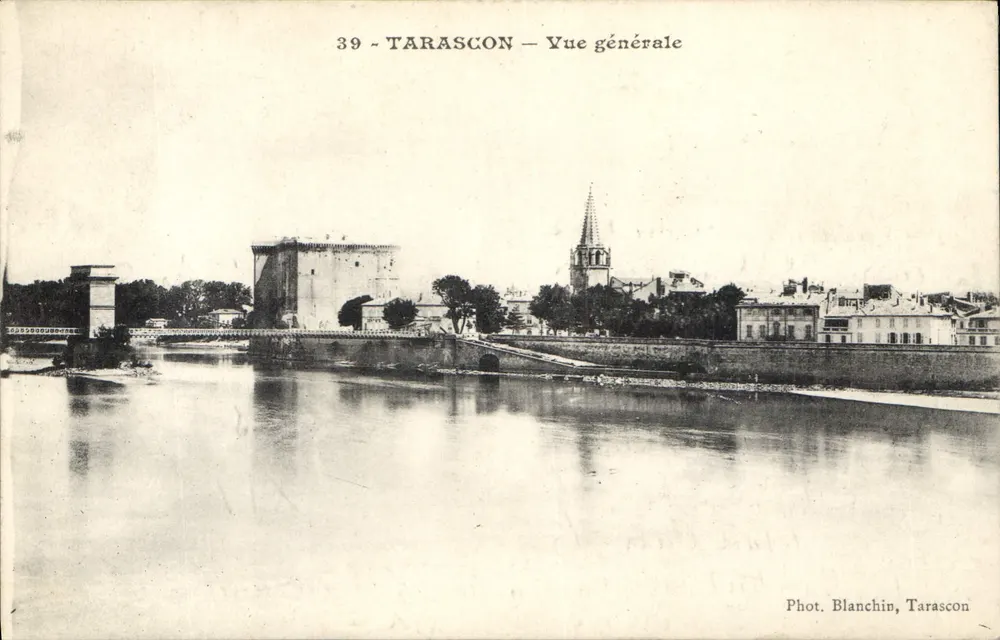 Tarascon — Vista geral — Fot. Blanchin, Tarascon - Frente