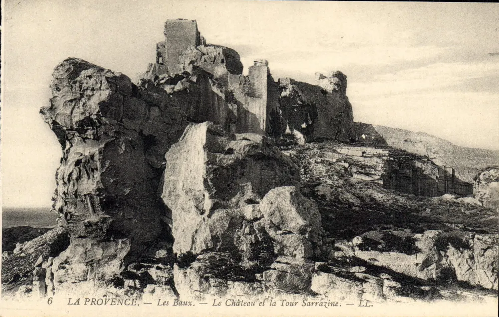 Les Baux — Das Schloss und die Sarrazine-Turm — LL. - Vorderseite