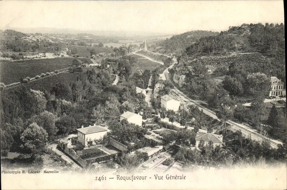 Roquefavour — Vista Geral — Fototipia E. Laceour, Marselha, n° 2461 - Frente
