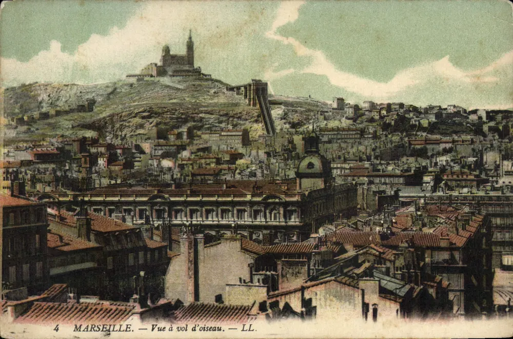 Marselha — Vista aérea — LL - Frente