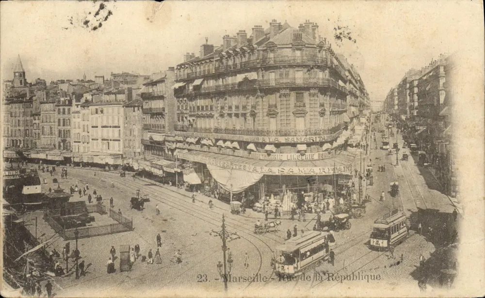 Marselha — Rue de la République — La Samaritaine - Frente