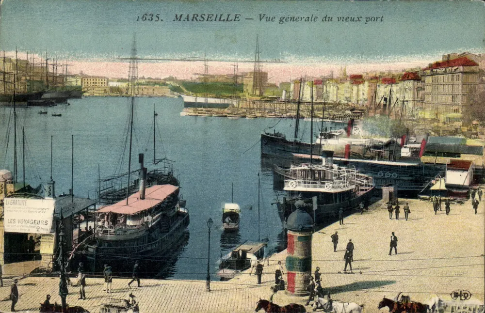 Marselha — Vista geral do velho porto — La Gratitude, n° 1635 - Frente