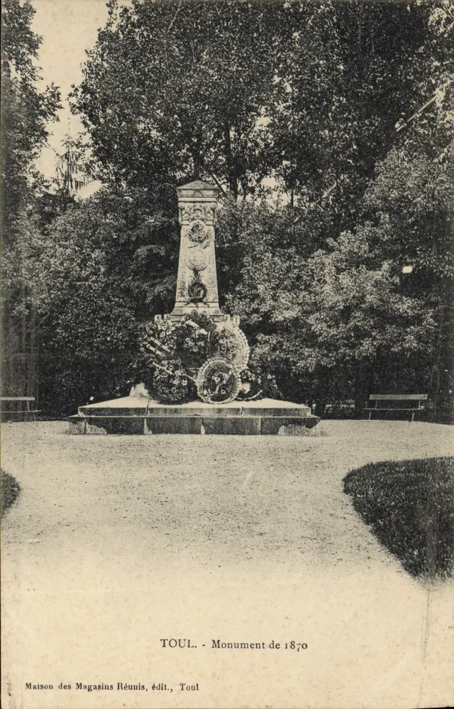 TOUL - Monumento de 1870 — Maison des Magasins Réunis, Toul - Frente