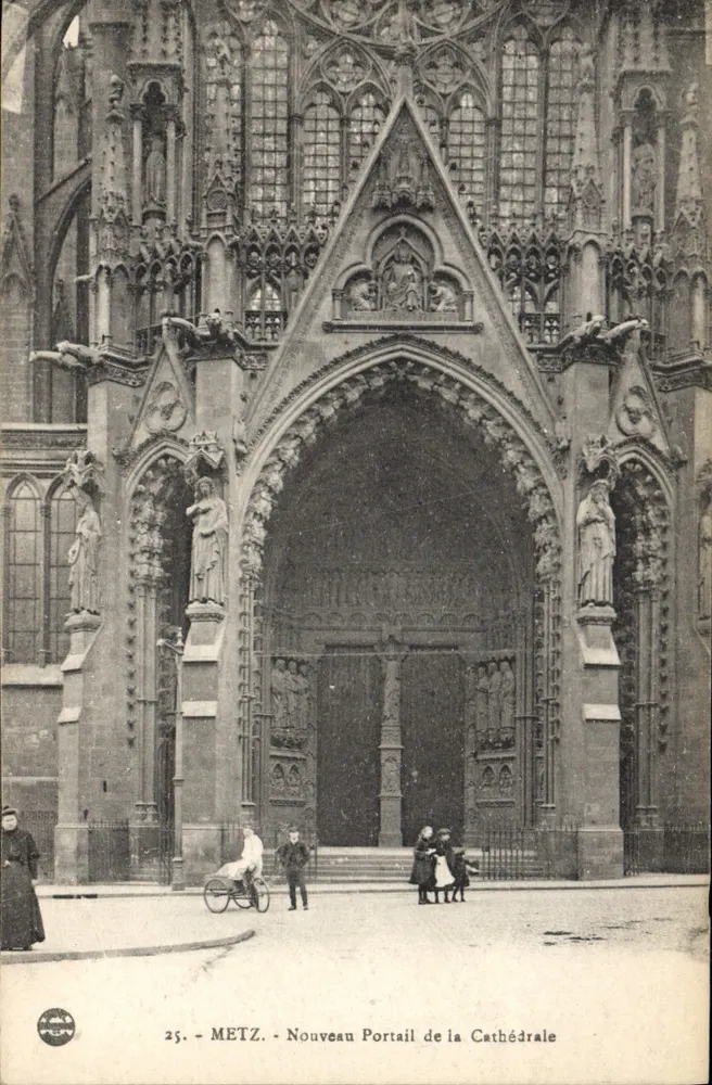 Metz - Neuer Portal der Kathedrale — Nr. 25 - Vorderseite