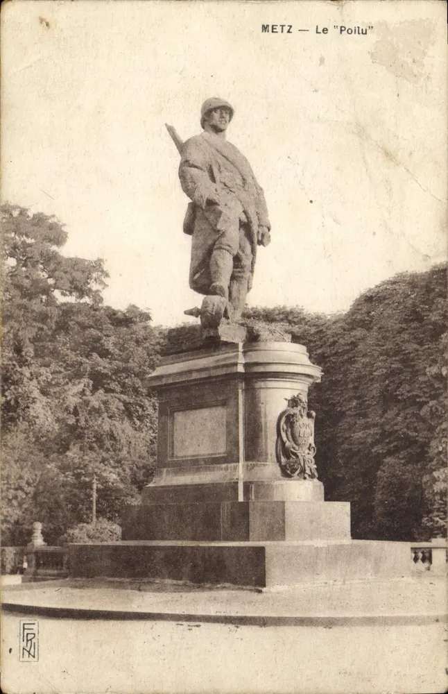 Metz — O "Poilu" - Frente