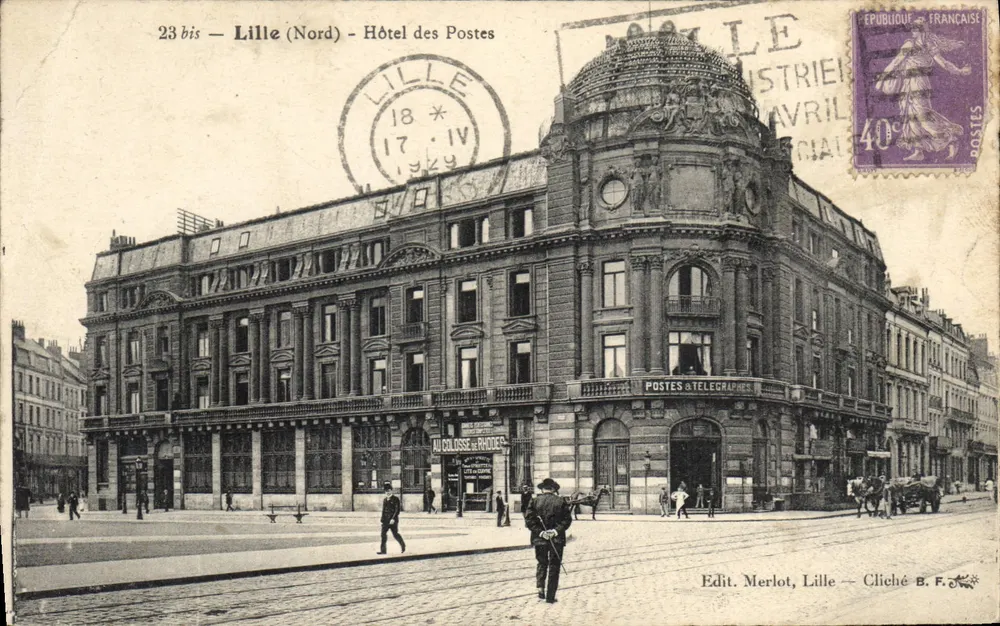 Lille (Nord) - Hotel das Postas — Editor Merlot, Lille — Cliché B.F. - Frente