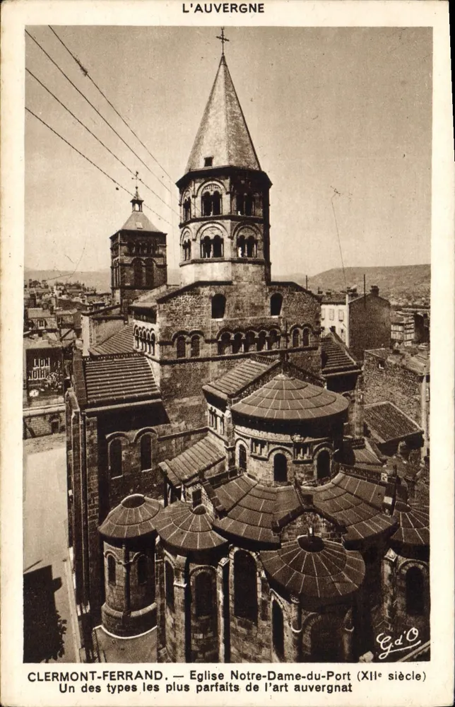 Clermont-Ferrand — Église Notre-Dame-du-Port (XIIe siècle) — G.d'O - Recto