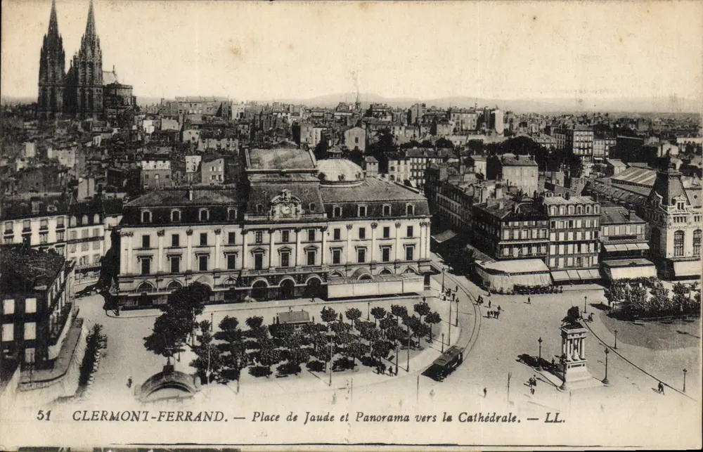 Clermont-Ferrand — Place de Jaude und Panorama zur Kathedrale — LL. n°51 - Vorderseite