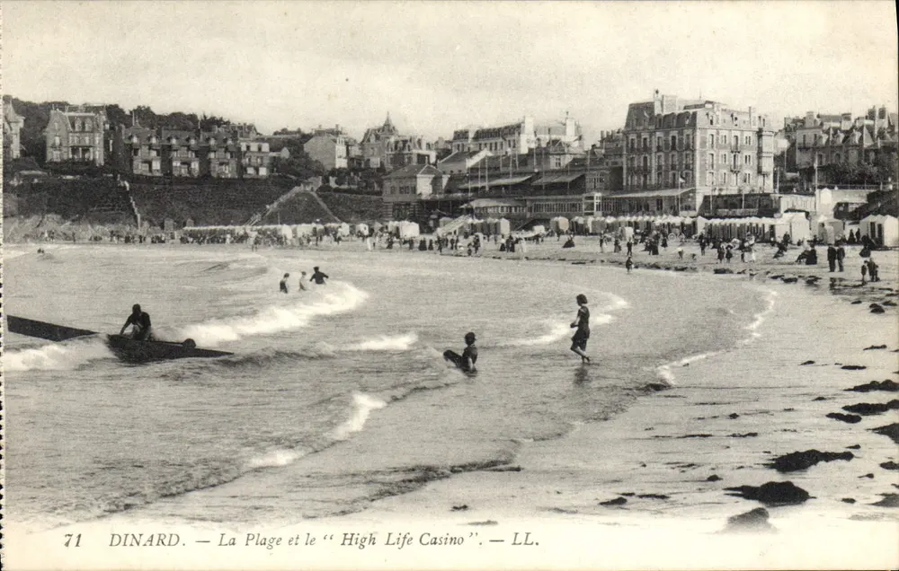 Dinard — La Plage et le « High Life Casino » — LL. n°71 - Recto