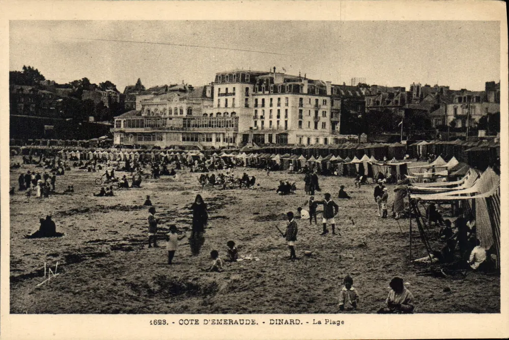 Dinard - A Praia - Costa da Esmeralda - 1693 - Frente
