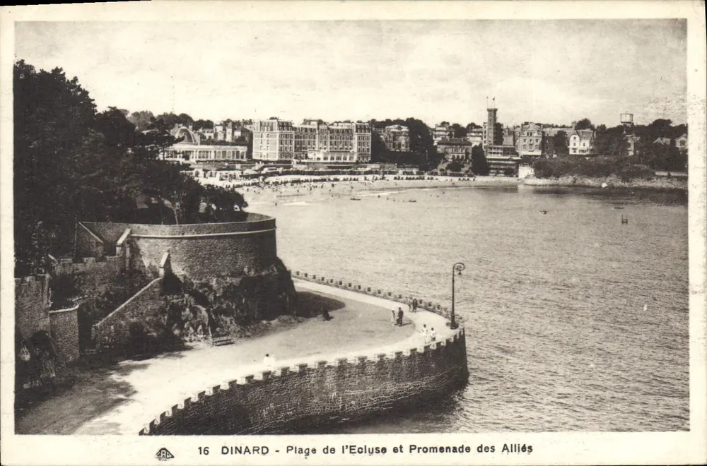 Dinard - Strand der Ecluse und Promenade des Alliés — C° des Arts Photomécanique, Straßburg - Vorderseite