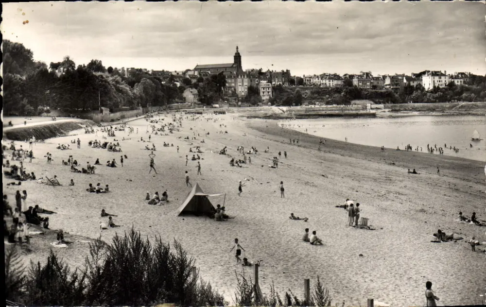 Praia do Prieuré — Dinard (Ille-et-Vilaine) — Editor ALFA, n° 110 - Frente
