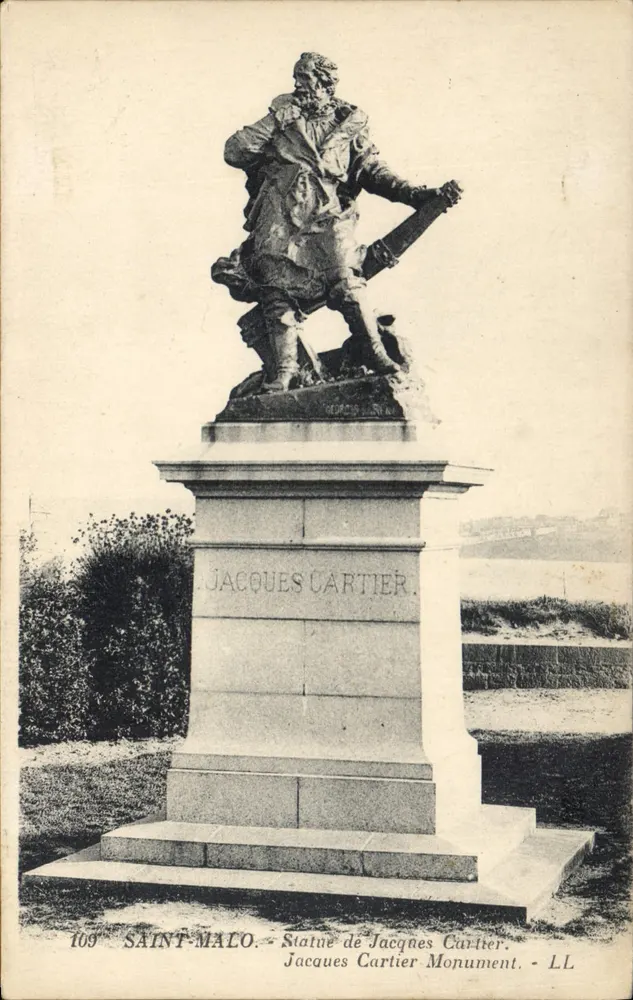 Saint-Malo — Estátua de Jacques Cartier — LL - Frente