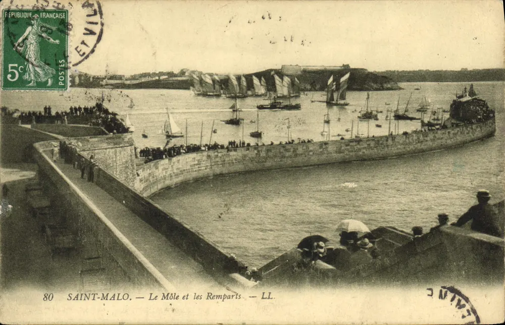 Saint-Malo — Le Môle et les Remparts — LL. n°80 - Recto