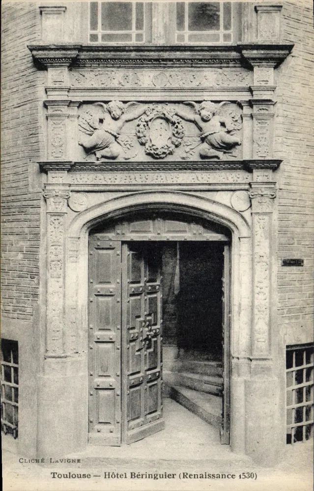Toulouse — Hotel Béringuier (Renaissance 1530) — Cliché Lavigne - Frente