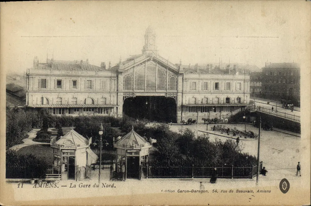 Amiens — A Estação do Norte — Edição Caron-Daragon, 54, rue de Beauvais, Amiens - Frente