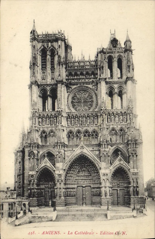 Amiens - A Catedral - Edição C. N. n° 438 - Frente