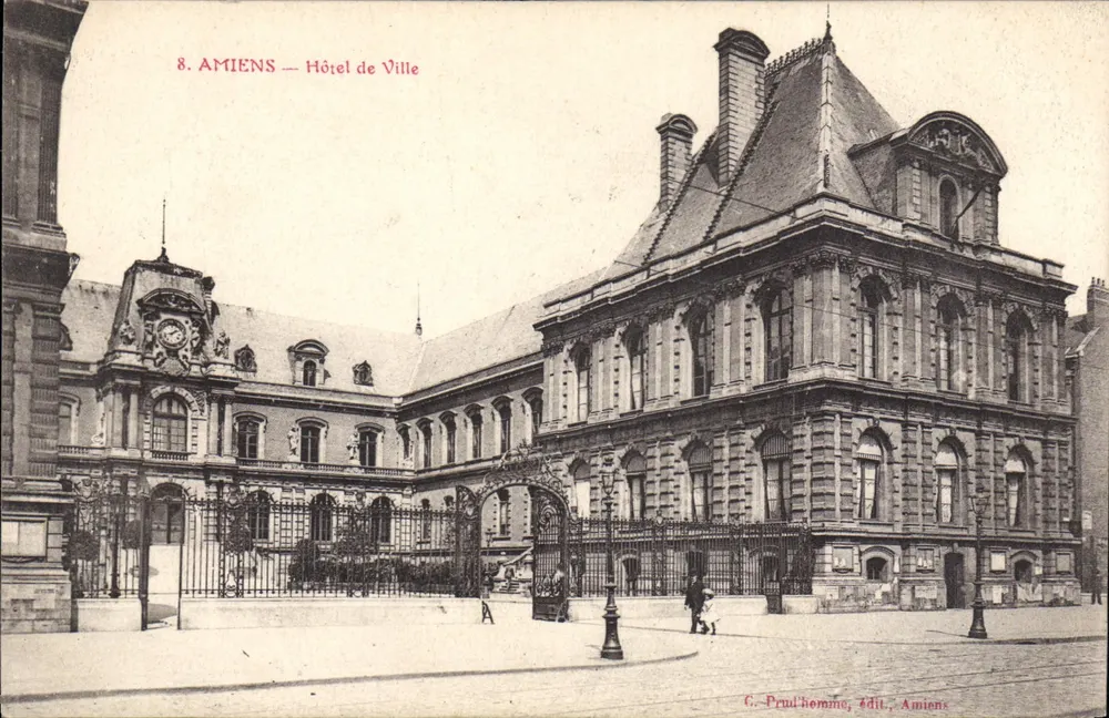 Amiens — Hotel de Ville — G. Prud'homme, editor, Amiens - Frente