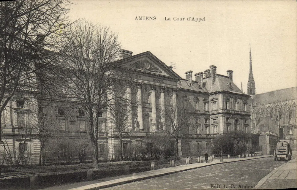 Amiens — A Corte de Apelação — Edit. L. C. Amiens - Frente
