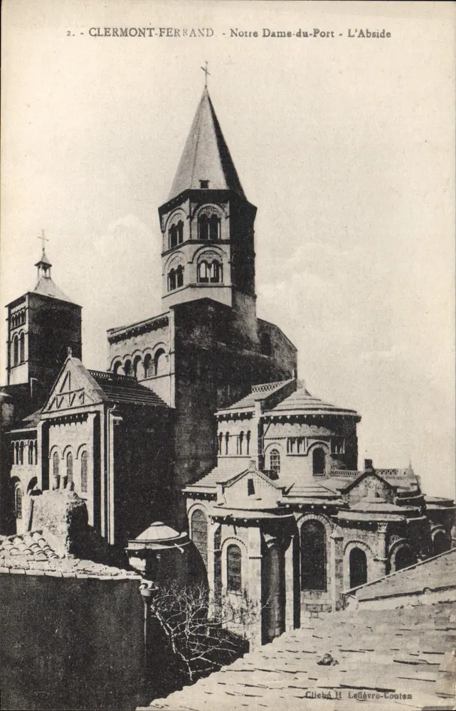 Clermont-Ferrand - Notre Dame-du-Port - The Apse - Front