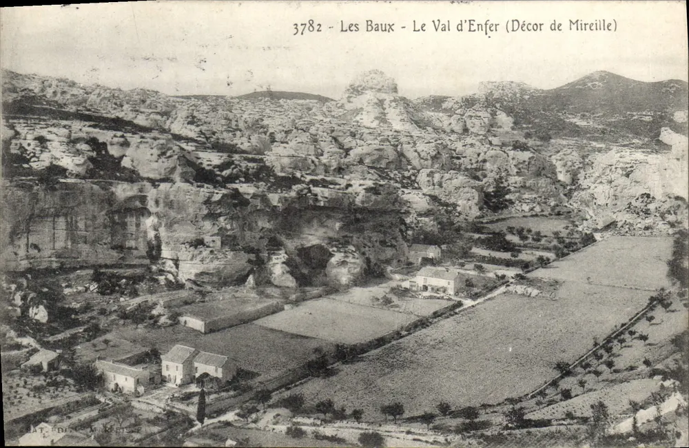 Les Baux - A Vale do Inferno (Decoração de Mireille) - Frente